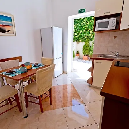 Ina2 - Modern And Cosy Apartament *