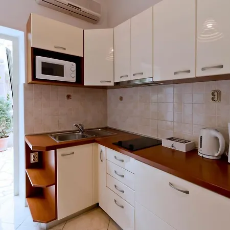 Ina2 - Modern And Cosy *